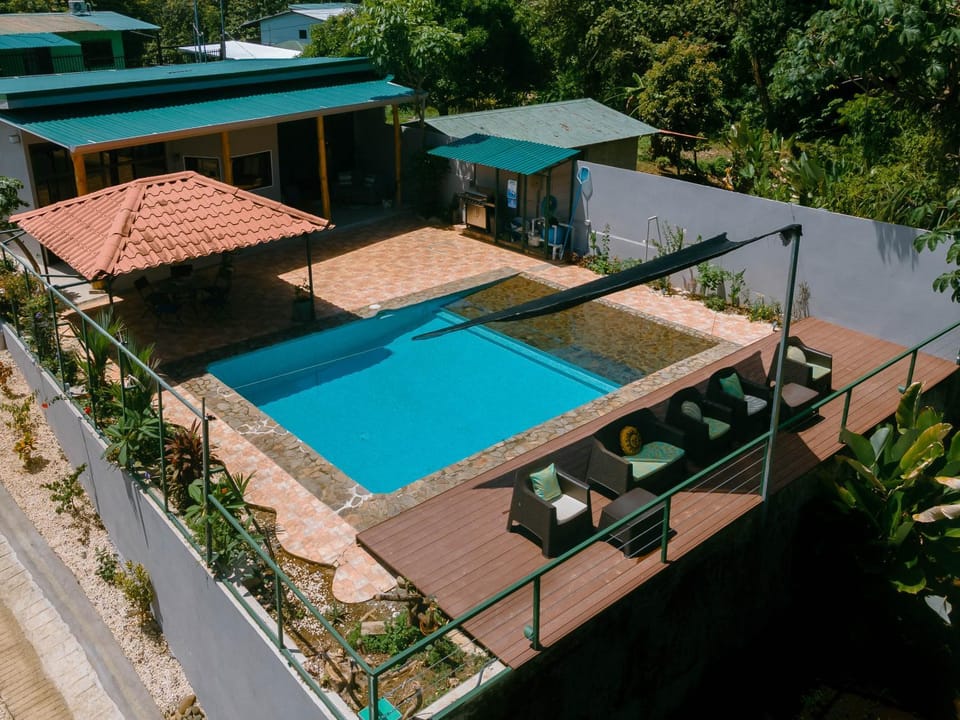 Property building, Balcony/Terrace, Swimming pool, sunbed