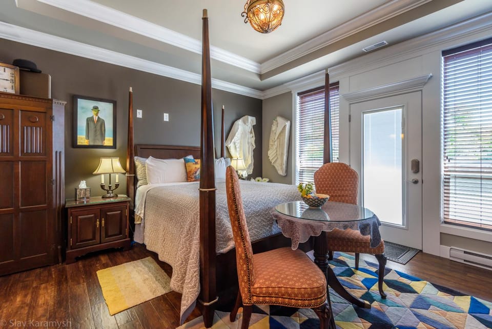 Brookside Inn Boutique Hotel Inn in Abbotsford