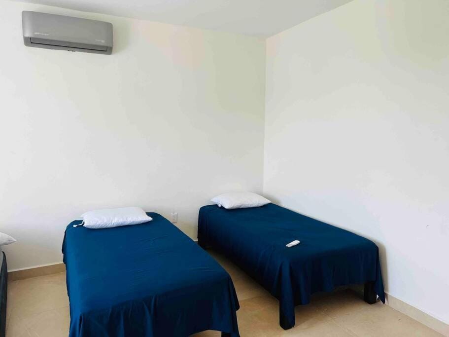 Nueva en Frac Privado Alberca 50MBS FACTuramos Apartment in State of Michoacán