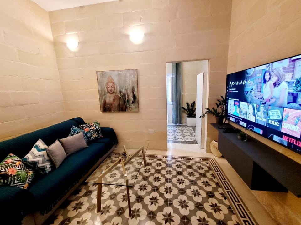 TV and multimedia, Living room