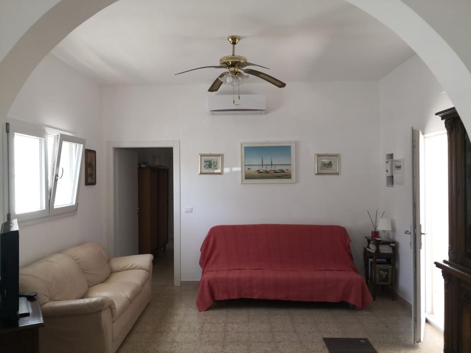 Living room, air conditioner