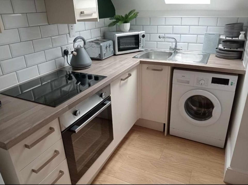 City Centre Lincoln apartment, Historic Landmark & Canal View Apartment in Lincoln