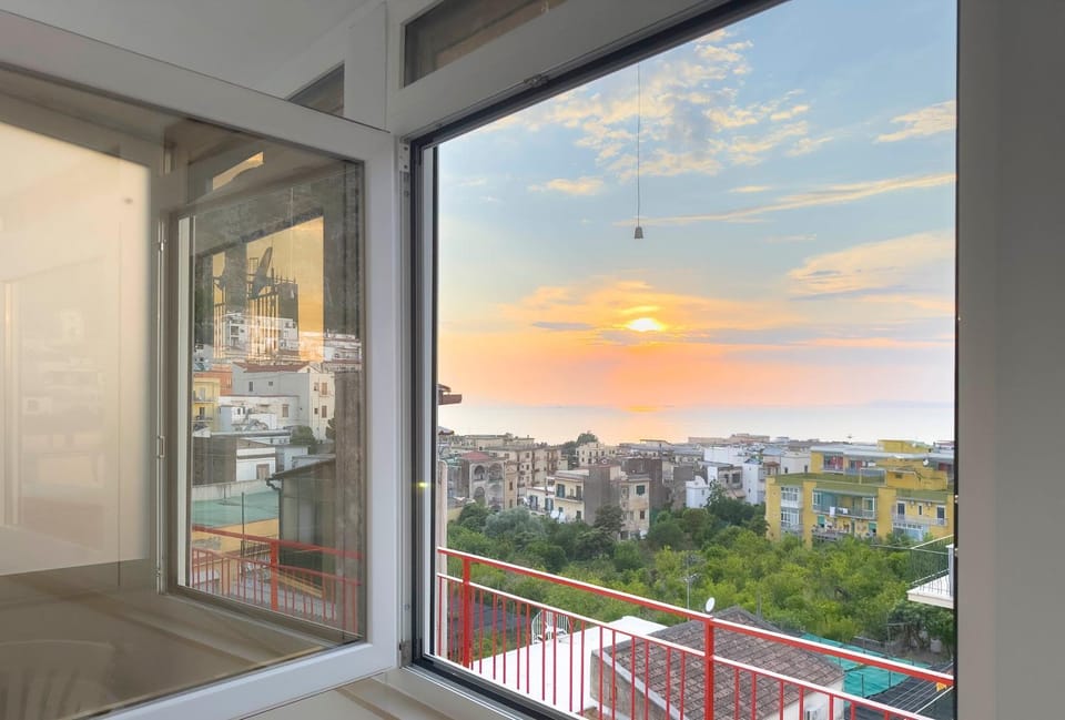 Photo of the whole room, City view, Sea view