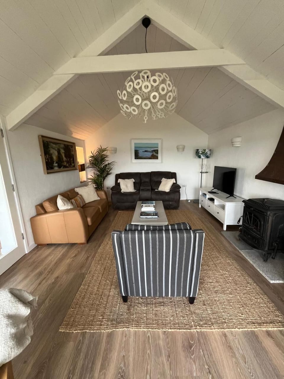 Pier Cottage with private water access to Colla Pier House in County Cork