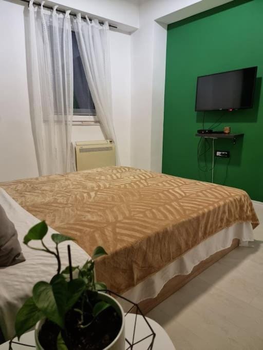 Golden Loft - City Center Apartment in Skopje