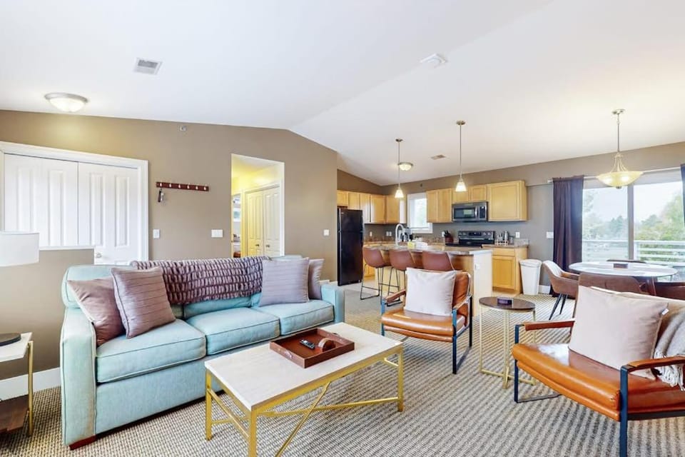 Northern Light Condominiums: Jack's Perch House in Douglas