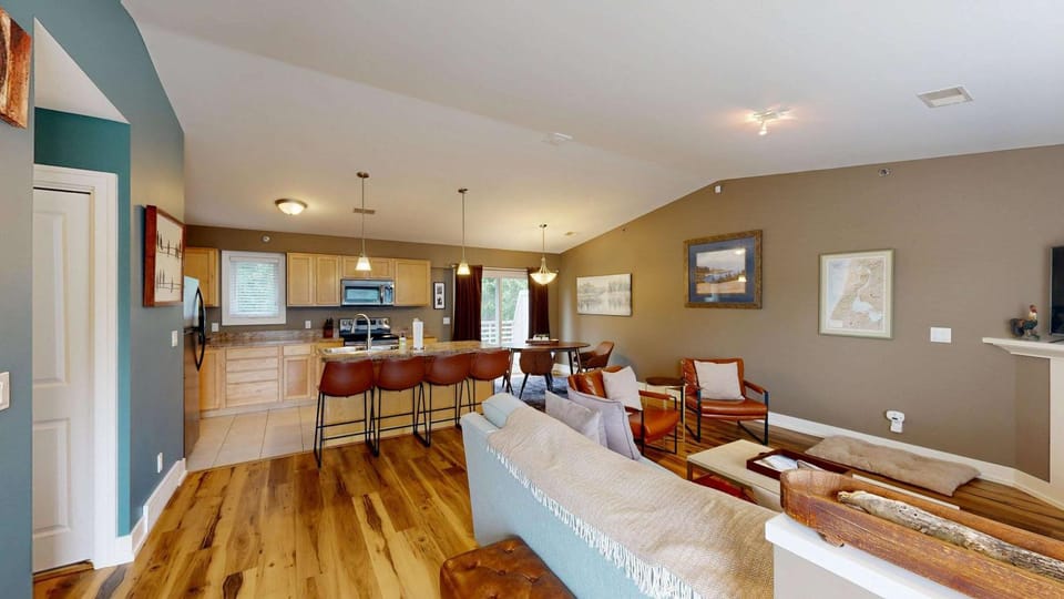 Northern Light Condominiums: Jack's Perch House in Douglas