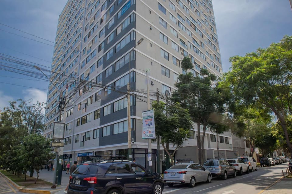 Property building, Day