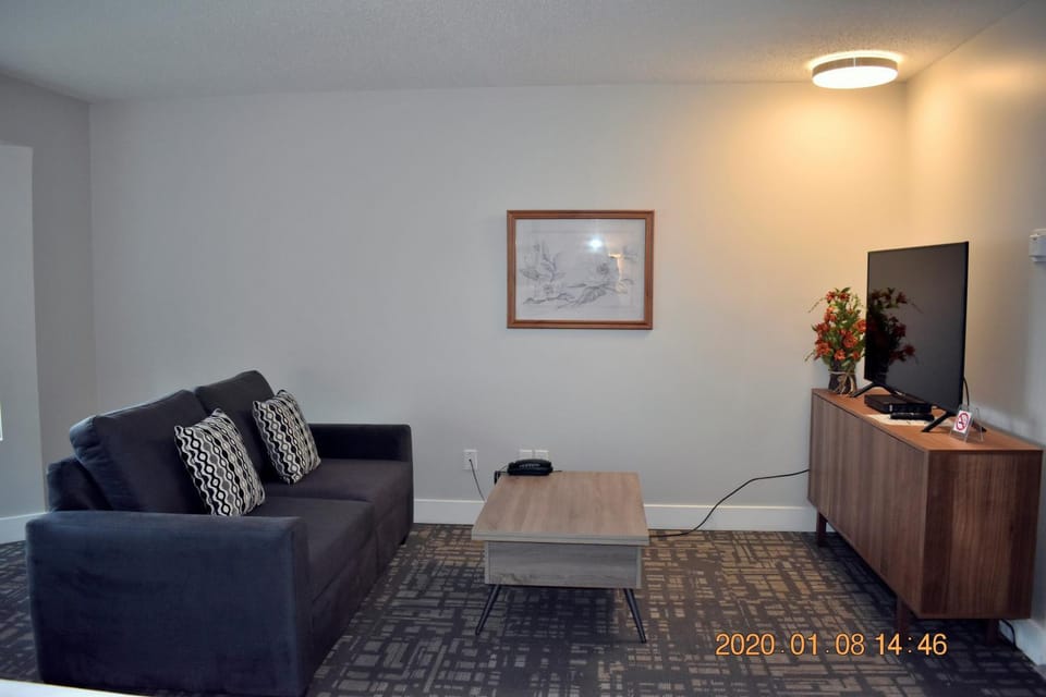 High Pont Resort Hotel in Campbell River
