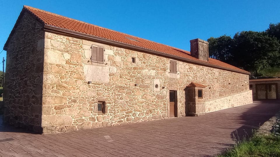 Property building, Day, Landmark view
