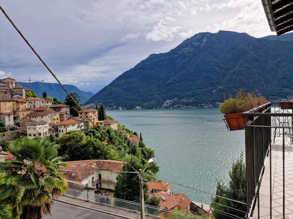Casa Flora Lake View BY ODO Apartment in Canton of Ticino