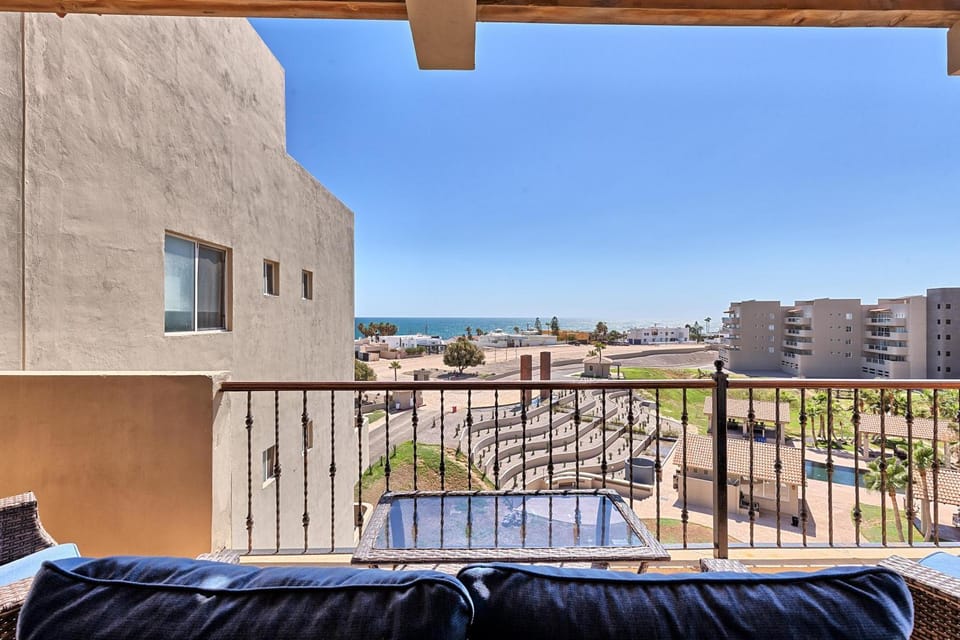 View (from property/room), Balcony/Terrace, Sea view