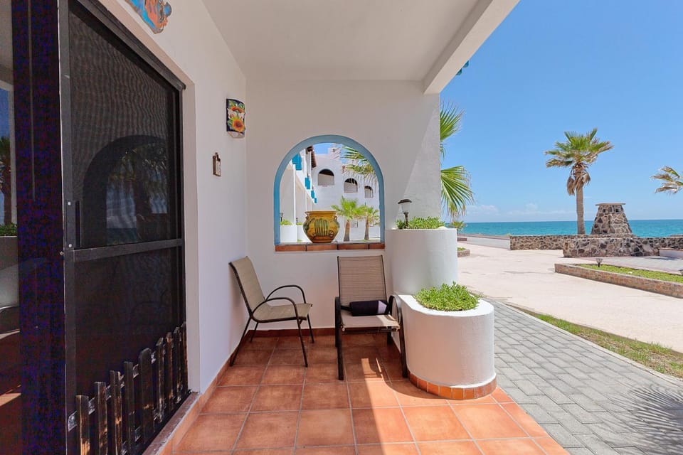 Patio, View (from property/room), Balcony/Terrace, Sea view