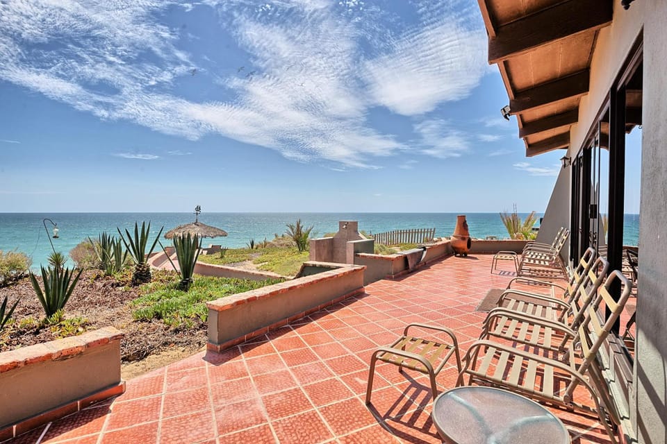 Patio, View (from property/room), Balcony/Terrace, Sea view, sunbed