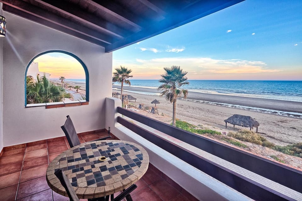 View (from property/room), Balcony/Terrace, Beach, Sea view