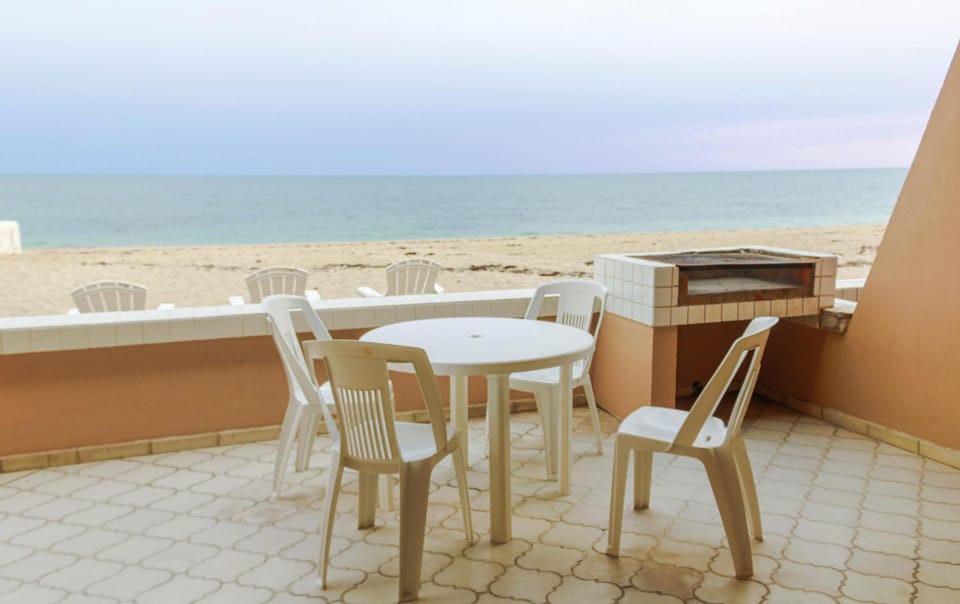 Patio, BBQ facilities, Balcony/Terrace, Seating area, Sea view