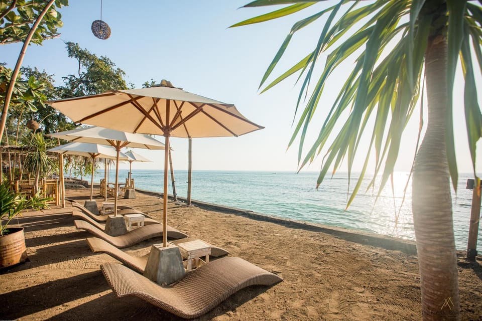 Restaurant/places to eat, Beach, Sea view