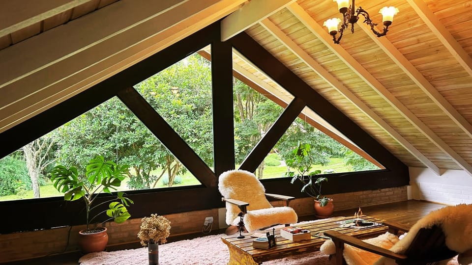 Garden, Living room, Seating area