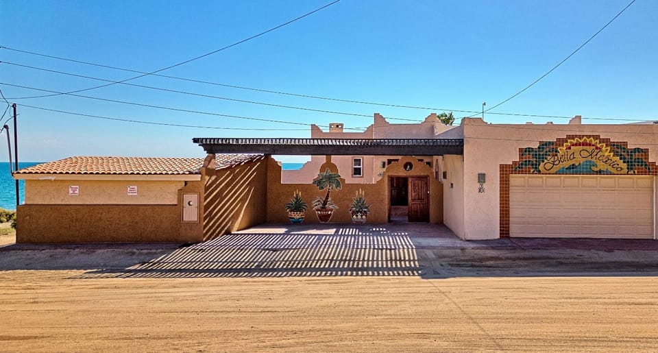 Property building, Facade/entrance