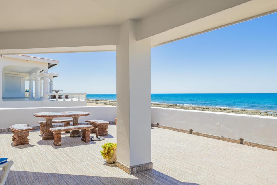 Patio, Natural landscape, View (from property/room), Balcony/Terrace, Beach, Sea view