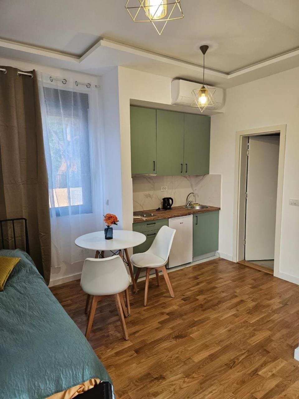 Kitchen or kitchenette, Living room, Dining area