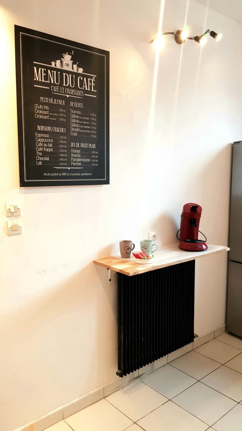 Coffee/tea facilities, Breakfast
