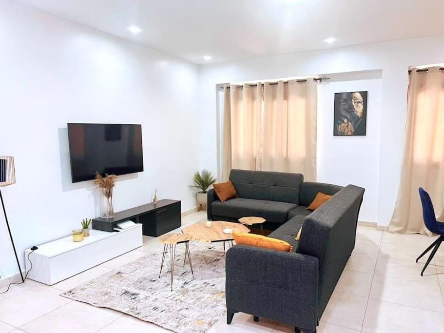 Patio, TV and multimedia, Coffee/tea facilities, Balcony/Terrace, Living room, Seating area, internet