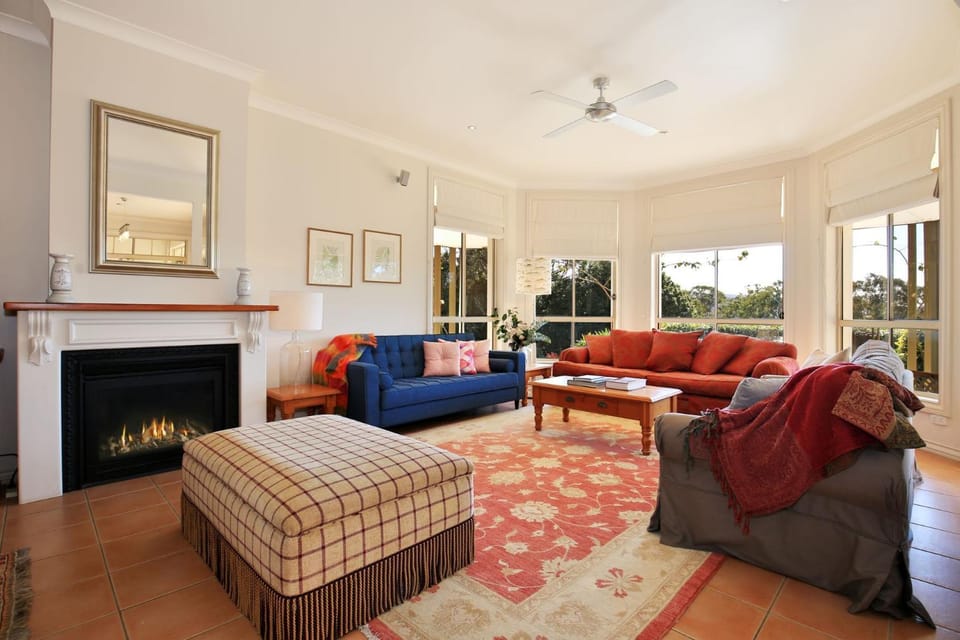 Coolaroo Beach House - By Berry Getaways House in Berry