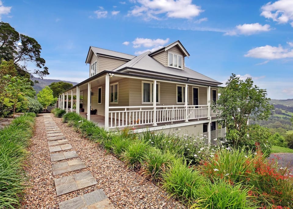 Eagles Rise - By Berry Getaways House in Broughton Vale