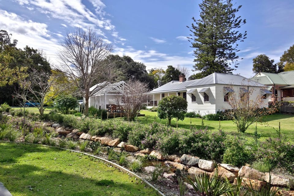 The Cottage - By Berry Getaways House in Berry