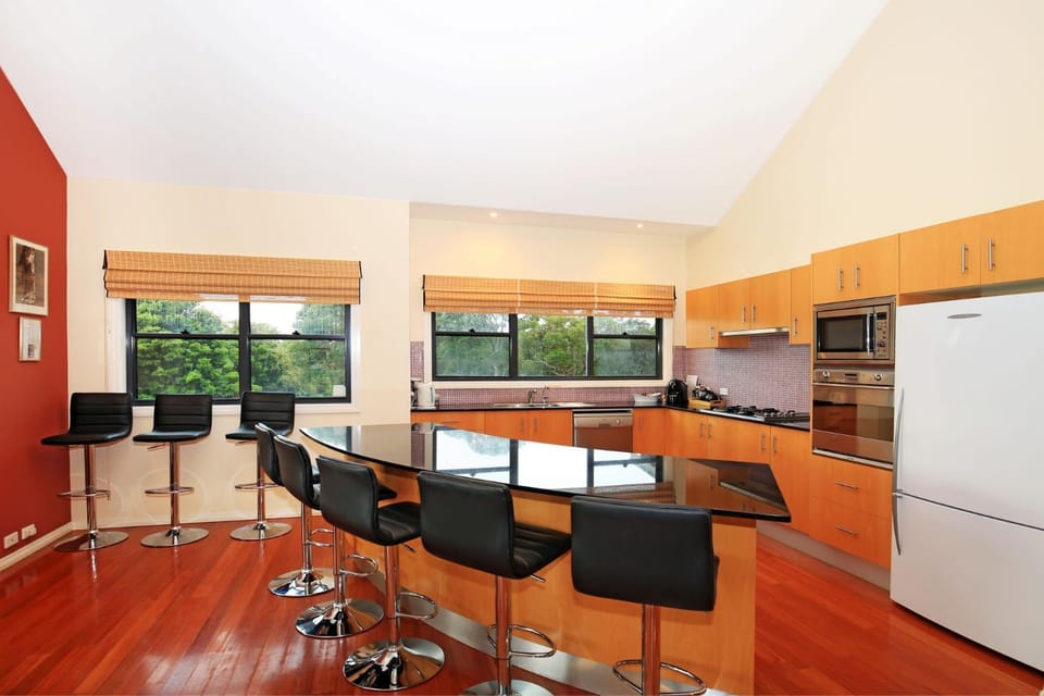 Masai Mara - By Berry Getaways House in Gerroa