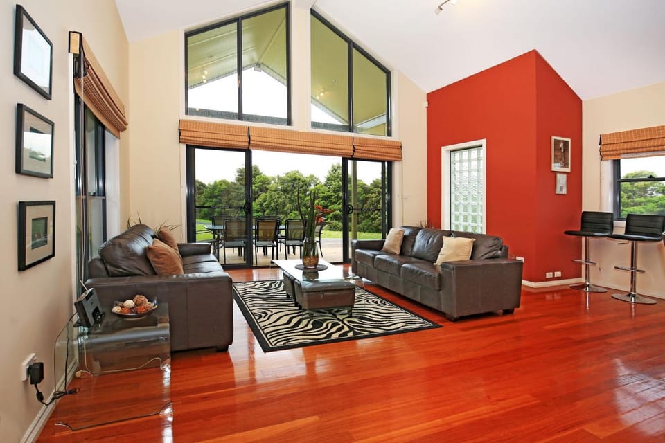 Masai Mara - By Berry Getaways House in Gerroa