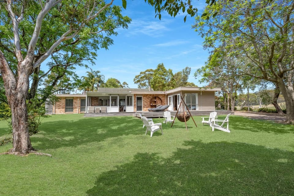 Property building, Patio, Natural landscape, Garden