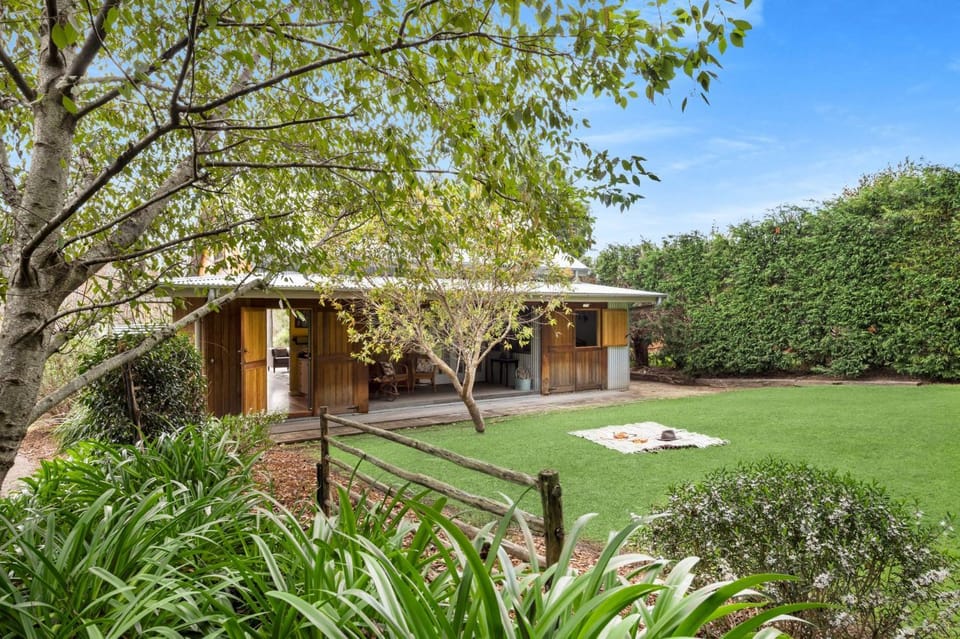 Property building, Garden