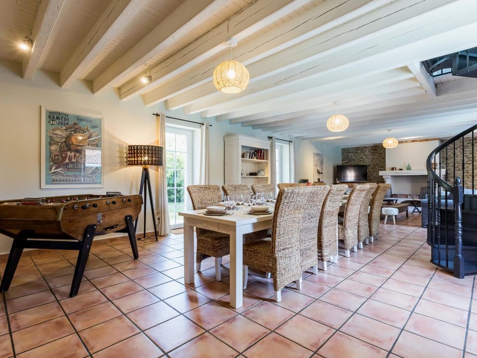 Maison avec piscine privée chauffée, proche plage à Pornic - FR-1-306-1284 House in Pornic