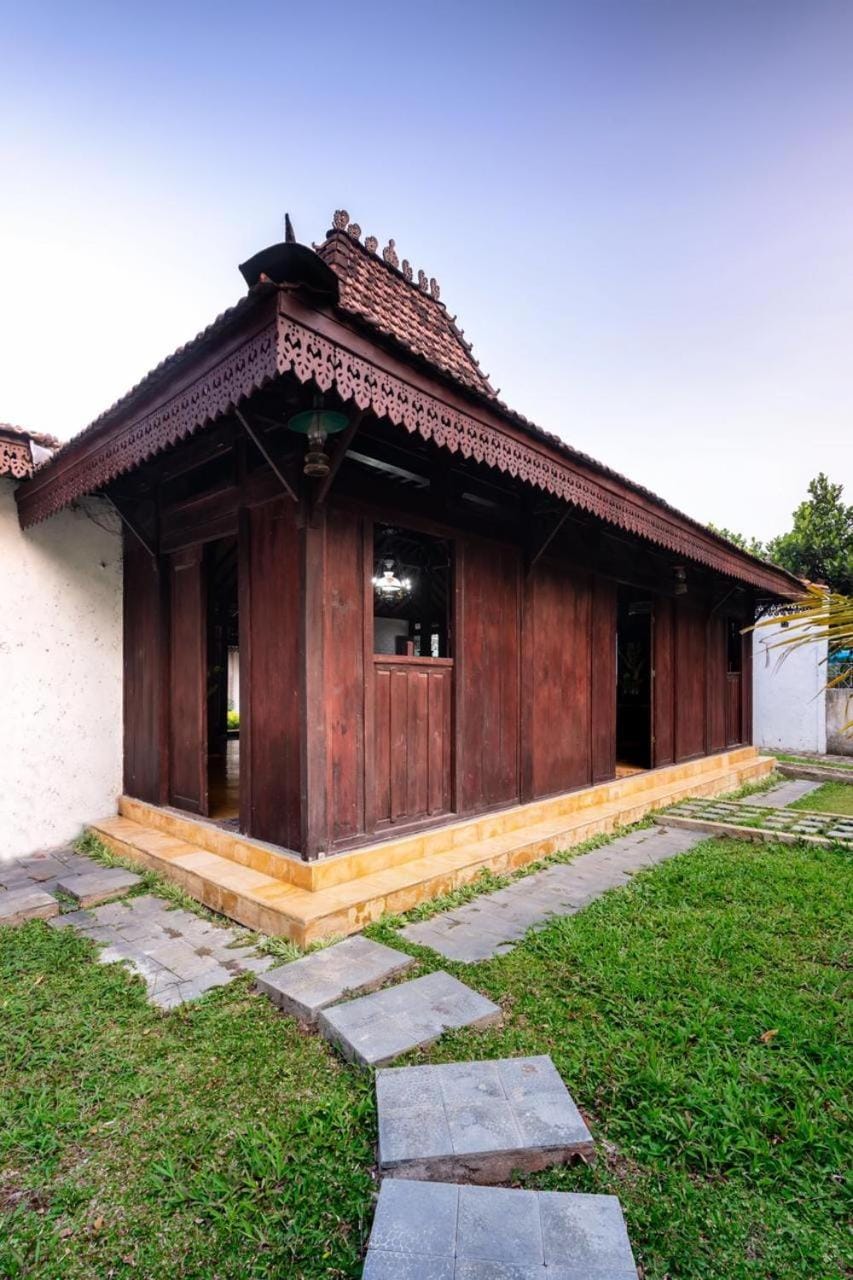 Property building, Landmark view