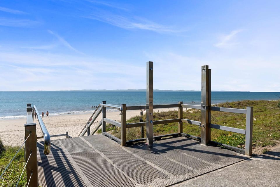 Nearby landmark, Natural landscape, Beach