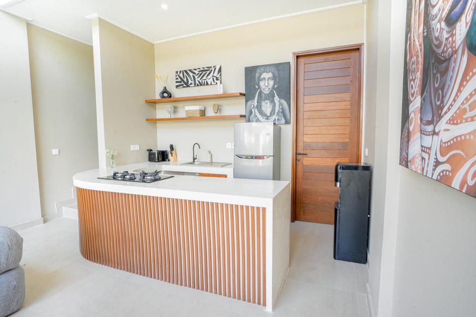 Kitchen or kitchenette, Living room