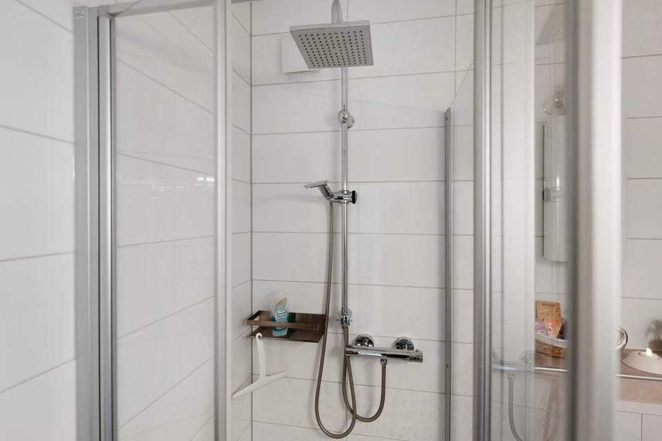 Bathroom, Living room