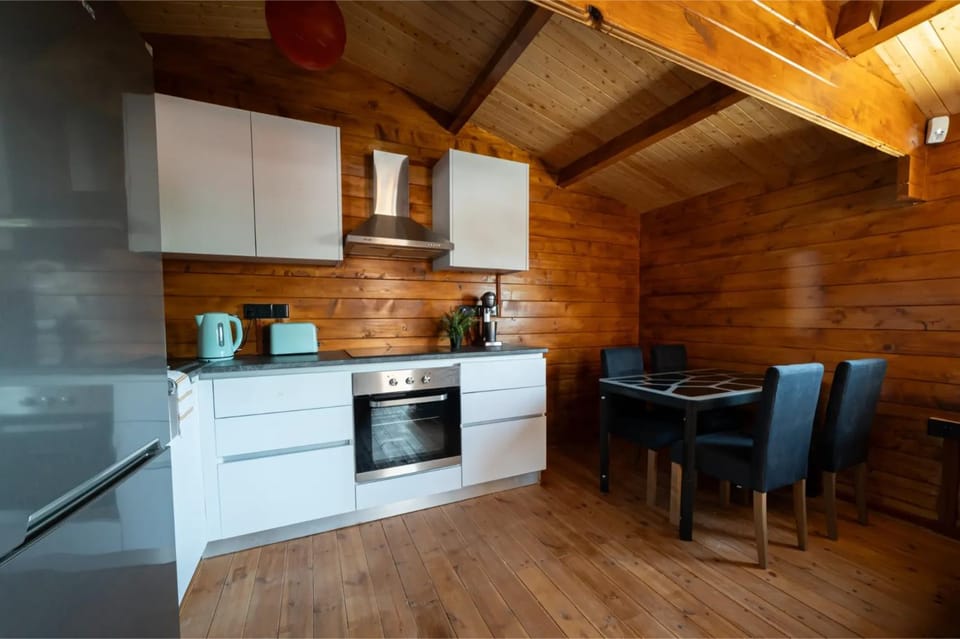 Kitchen or kitchenette, Seating area, Dining area, toaster