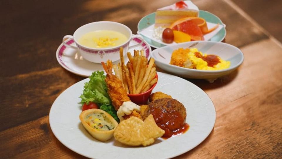 Food and drinks, Food