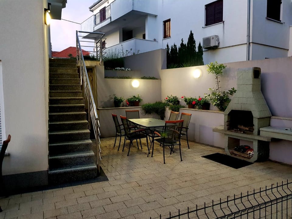 Apartments Karlo Apartment in Zadar