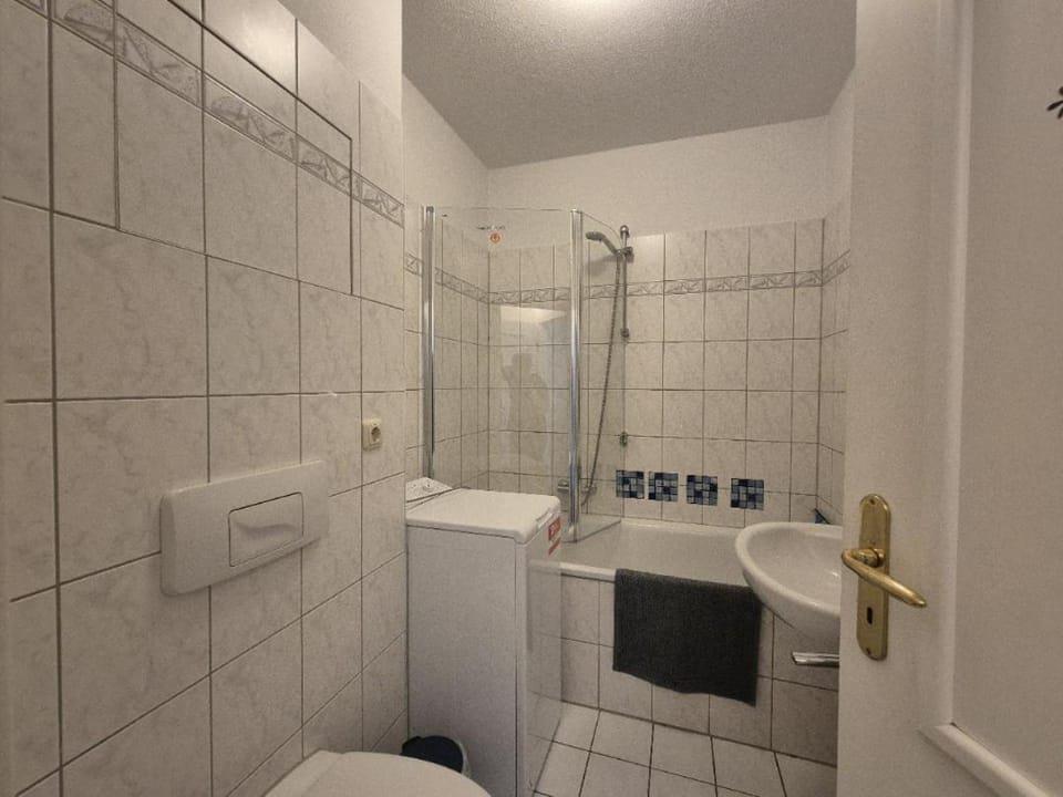 Bathroom, Bath