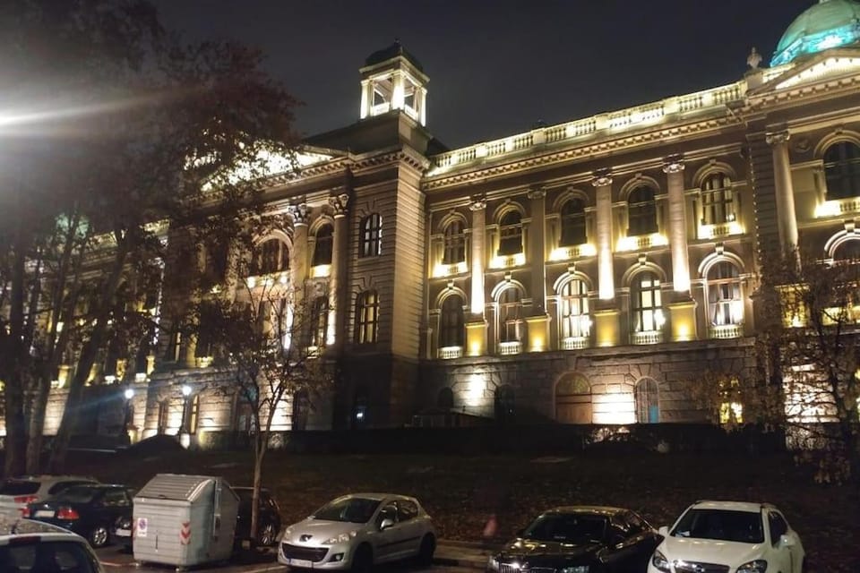 Night, Location