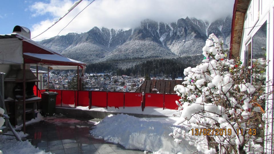 Vila Marcela Bed and Breakfast in Prahova, Romania