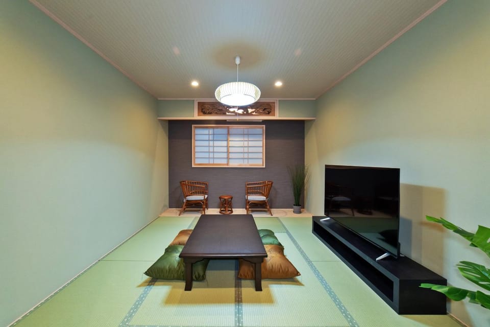 Entire House Rental in Central Osaka 山王 Apartment in Osaka