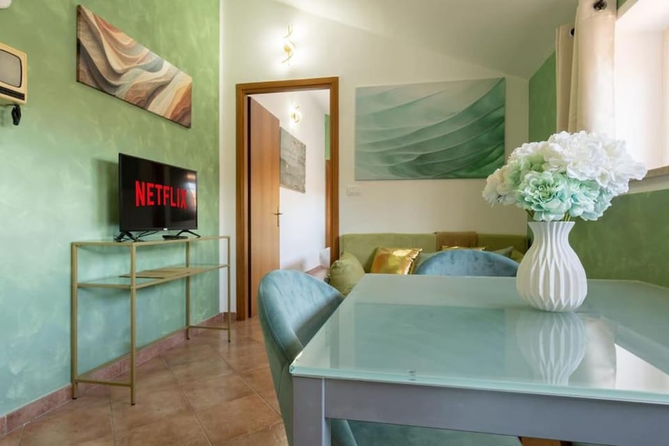 TV and multimedia, Living room, Seating area