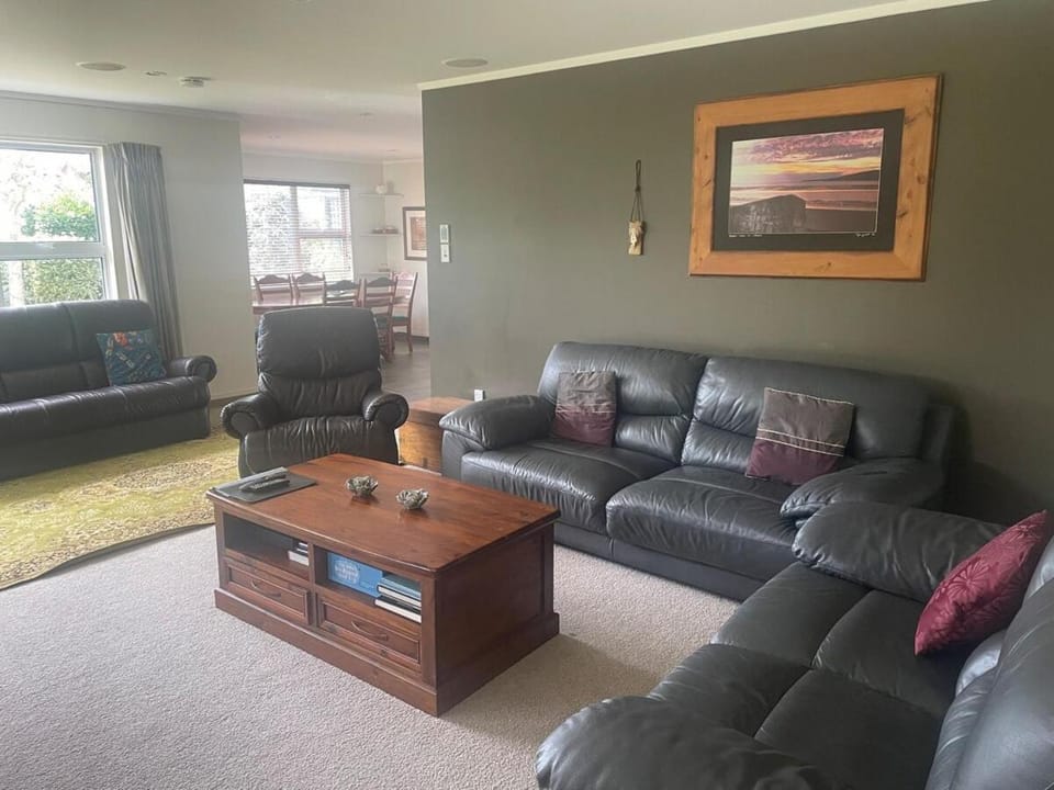 Tempting on Tui - Private home near Taupo CBD House in Taupo