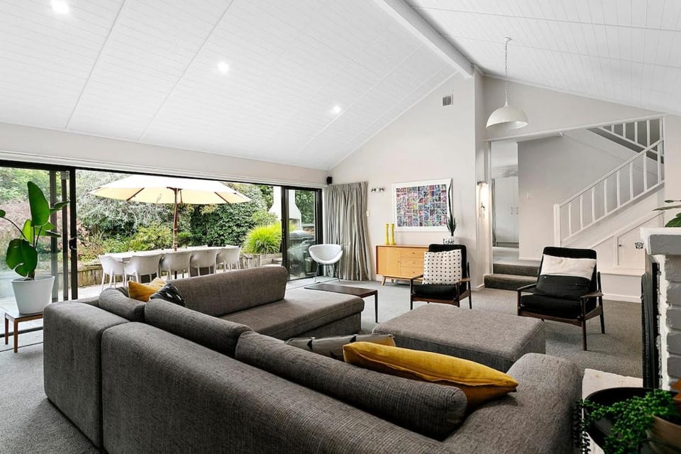 Ultimate 5-Star Getaway - Perfect for Any Season House in Taupo