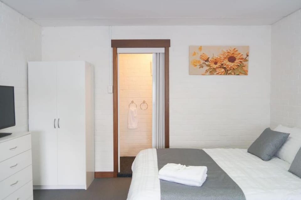TV and multimedia, Bedroom